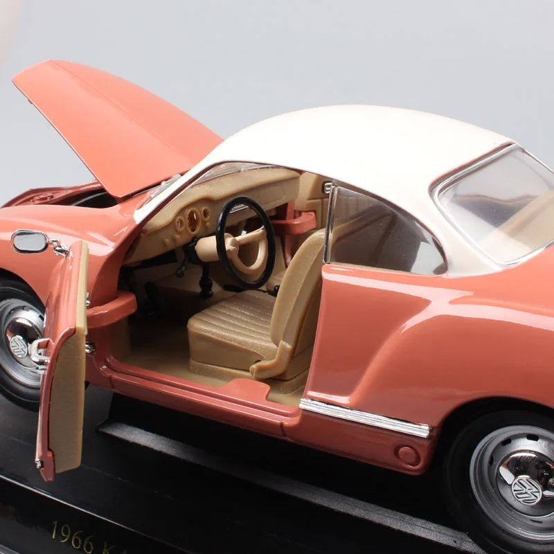 1:18, большие бренды, дорожный знак, классика 1966, Karmann Ghia coupe, литые автомобили, модель автомобиля, миниатюрные игрушки, подарок