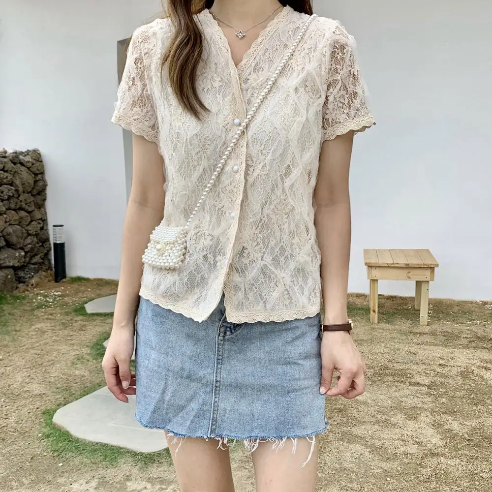 Женская кружевная блузка с коротким рукавом и V-образным вырезом | одежда