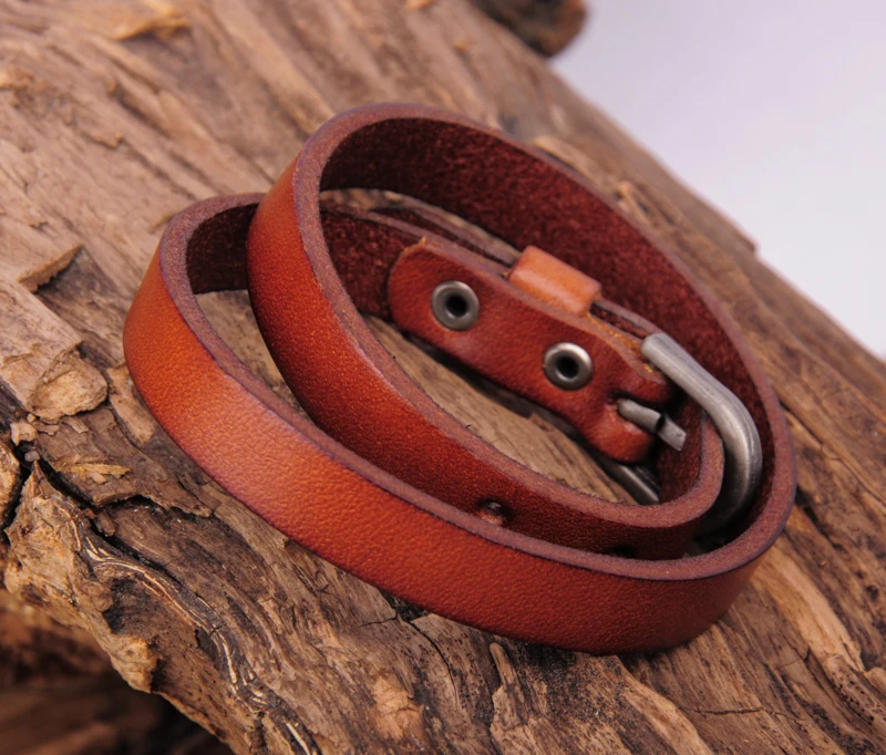 Мужской кожаный браслет G522 светло-коричневый Байкерский с металлической пряжкой