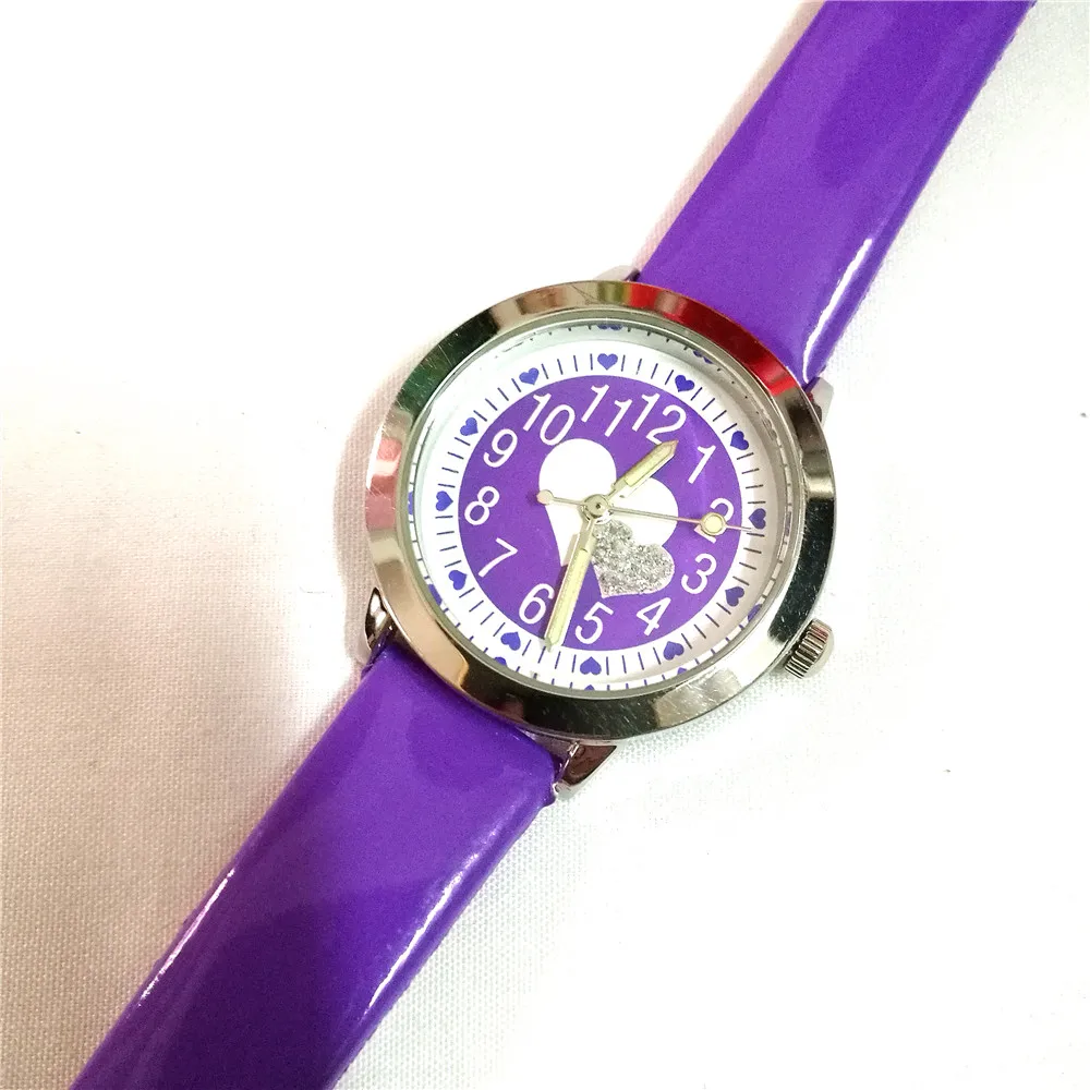 Детские кварцевые наручные часы с кристаллами и бриллиантами детские в стиле