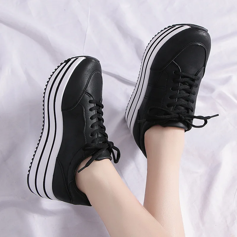 Женские кроссовки на высоком каблуке коллекция 2019 года женская кожаная