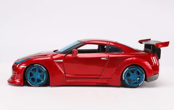 1:24 Nissan gtr R35 модель автомобиля из сплава с широким корпусом модифицированная