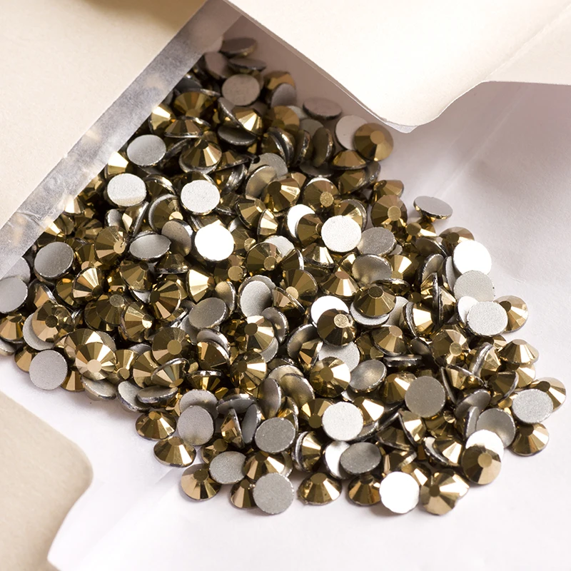 Аурум Стразы без горячей фиксации с плоской задней стенкой из хрусталя Одежда