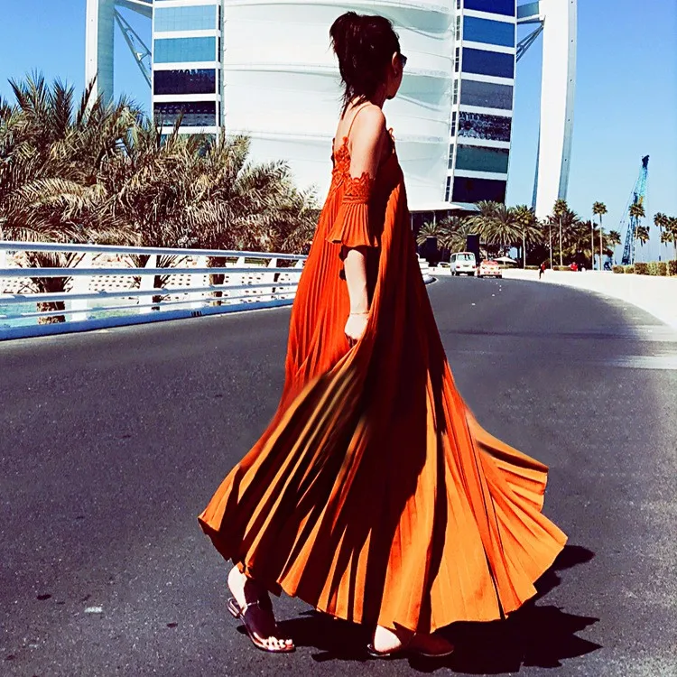 Женское богемное платье Автопортрет оранжевое кружевное плиссированное цвета