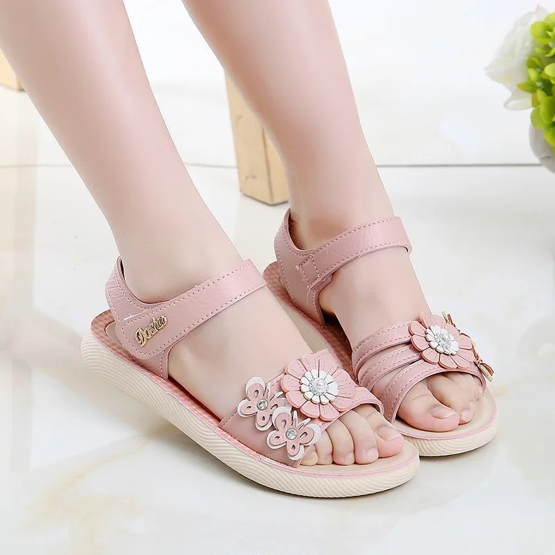 Light pink Студенческие Босоножки Туфли для принцессы для девочек; кожаные туфли с цветочным рисунком для маленьких девочек; сандалии для маленьких детей; Новинка года; летняя мягкая детская обувь - Цвет: Light pink