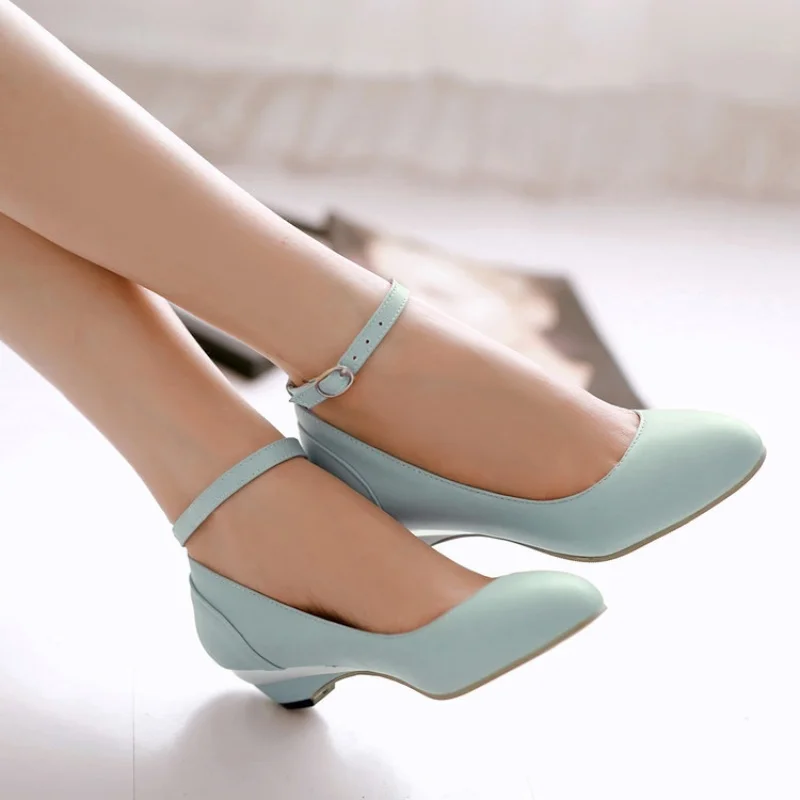 Весна и осень Новый низкий каблук с круглым PU обувь пряжкой Туфли размер 31