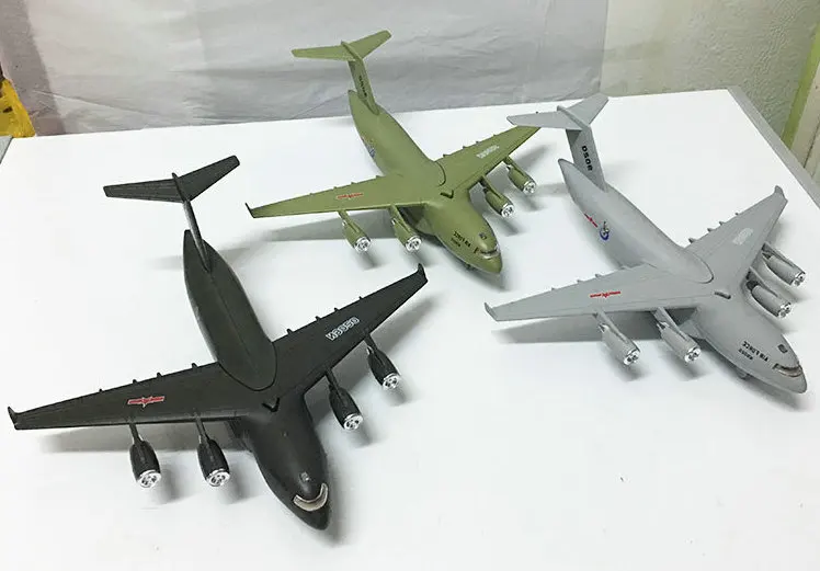 Высокая имитация сплава Boeing C17 транспортный самолет откатный светильник со