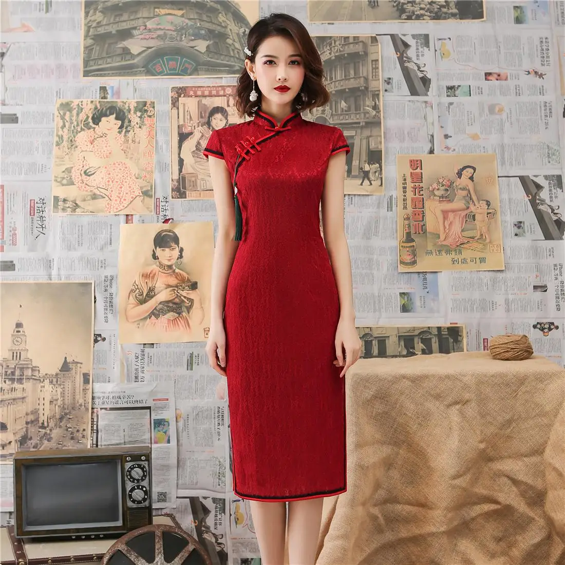 Новинки для женщин в полоску китайское платье элегантный тонкий Cheongsam Новинка короткий рукав Qipao Женская пикантное свадебное платье Vestidos S-XXL - Цвет: Красный