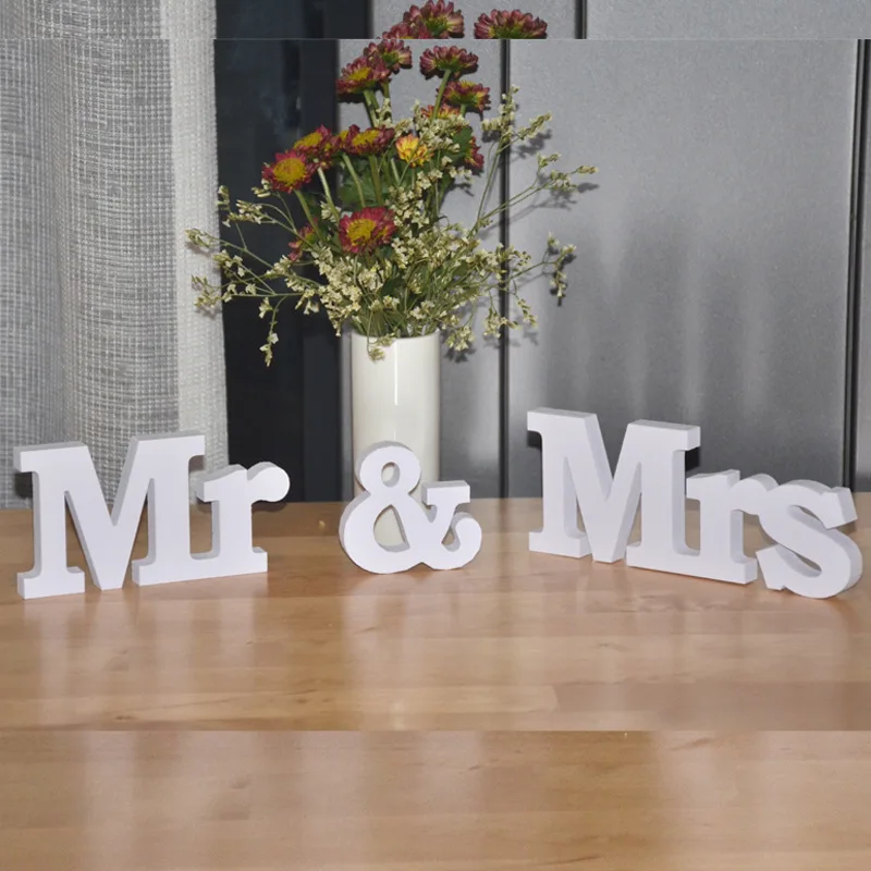 

White Wood Wooden Letters LOVE Shaped Alphabet Word Home Decoration Scrapbooking Crafts Wedding Party Decoration DIY Decor