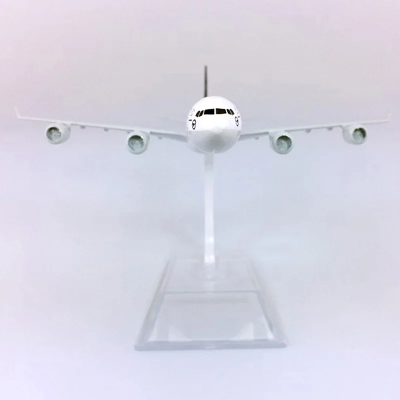 16 см масштаб 1:400 немецкий самолет Lufthansa модель самолета аэробуса 340 A340 базовый