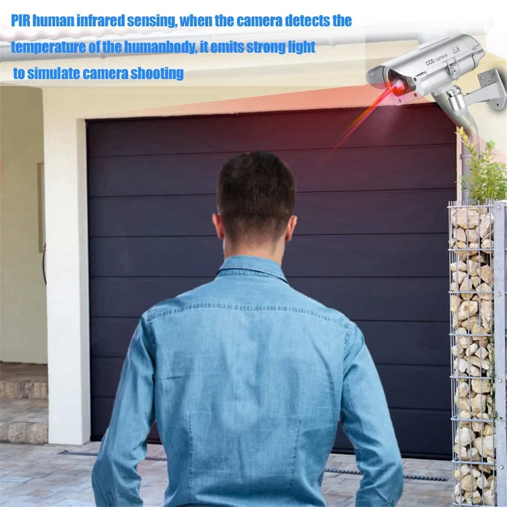 Муляж камеры видеонаблюдения на солнечной батарее с фонариками и светодиодными