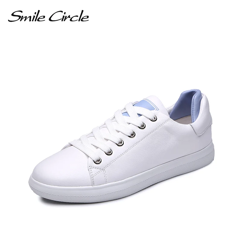 Женские кроссовки Smile Circle белые из натуральной кожи на плоской платформе