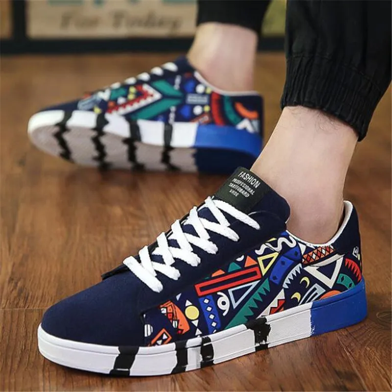 Men's Vulcanize Shoes Lace-up Fashion printed canvas shoes Spring Autumn Flat Black White Blue Casual Male Sneakers 2019 | Обувь