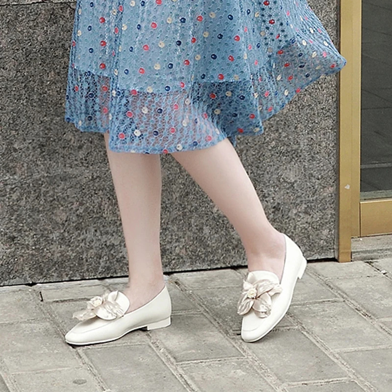 

VALLU Big Flower Loafers Shoes Woman Flats Patent Leather Women Flat Shoes Genuine Leather Soft Comfortable Female Mother shoes