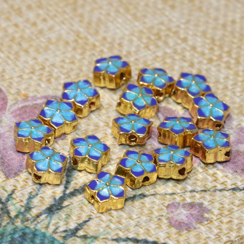 Горячая продажа Оптовая цена 8 мм Цветок форма перегородка золото-цвет амулеты