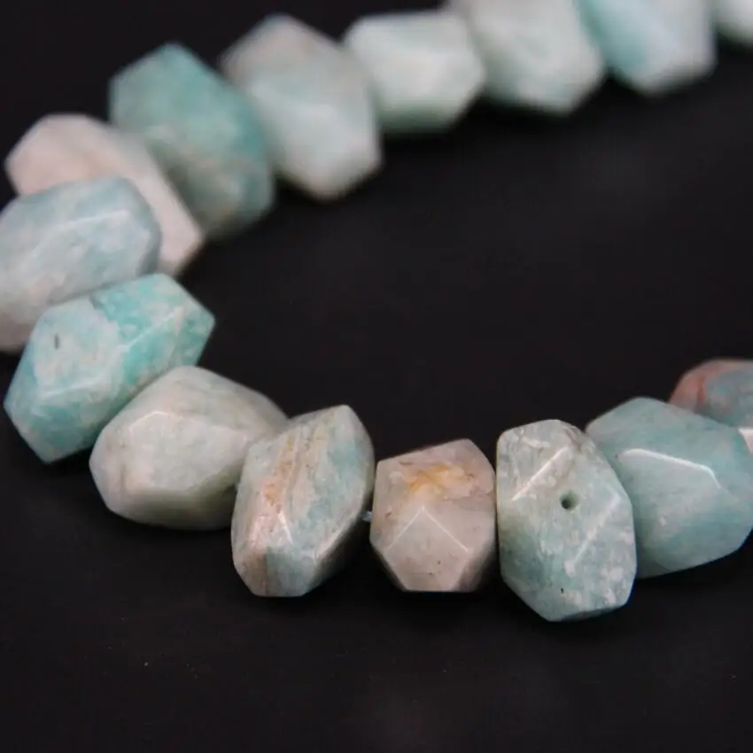 Натуральный перуанский Амазонит ограненные бусины-самородки незакрепленные