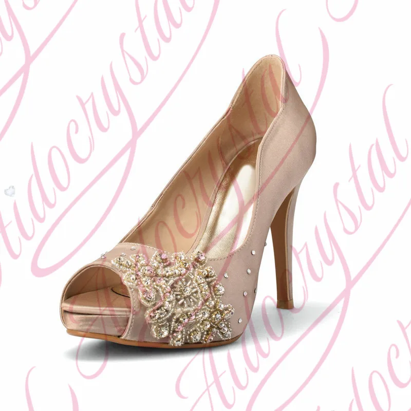 Aidocrystal women pumps wedding shoes Handmade lace white bridal bridesmaid banquet dress | Обувь
