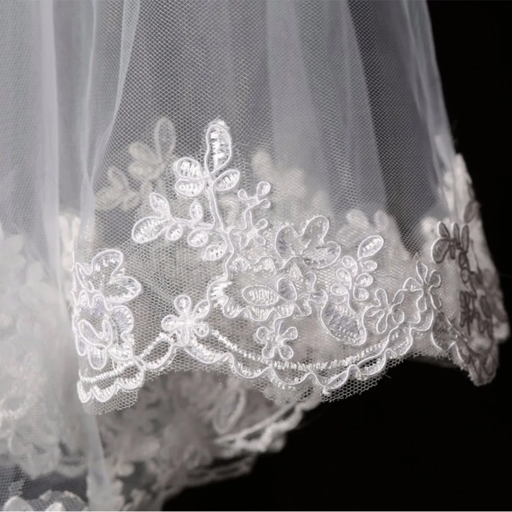 

Elegant Cheap White/Ivory Elegant Beauty Two Layers Short Net Tulle Bride Veil 1.5m Long Lace Edge Tulle Veil for Wedding