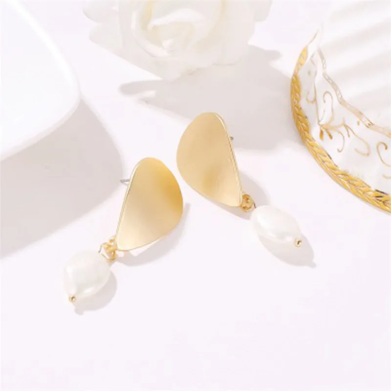 Винтажные серьги с неровным жемчугом и геометрическим орнаментом корейские