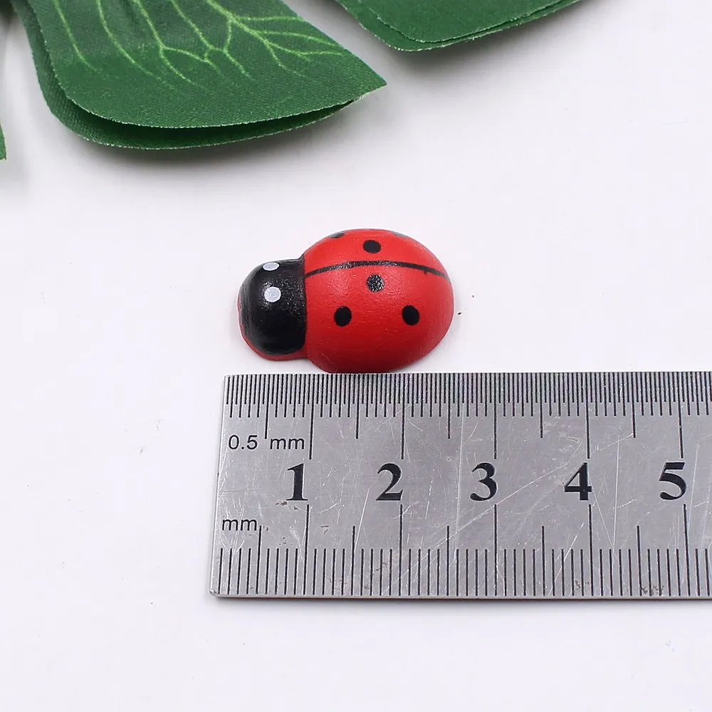 10 шт./лот мультфильм Мини Семь звезд Божья коровка искусственная древесина Жук