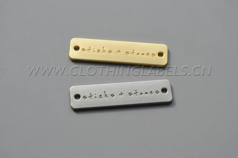 

Пользовательские металлические этикетки для одежды, металлические этикетки для сумок, принимаются небольшие заказы, металлические этикет...