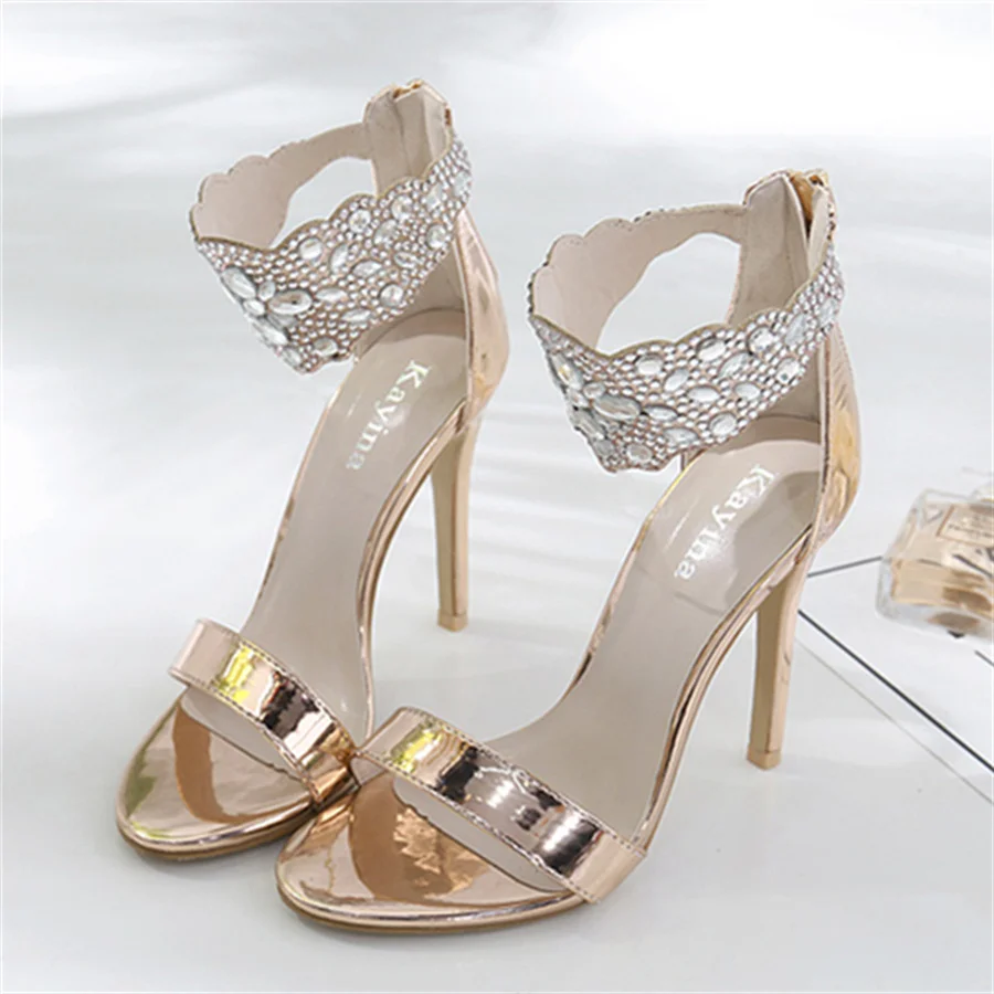 Женские свадебные туфли на высоком каблуке-шпильке украшенные стразами с