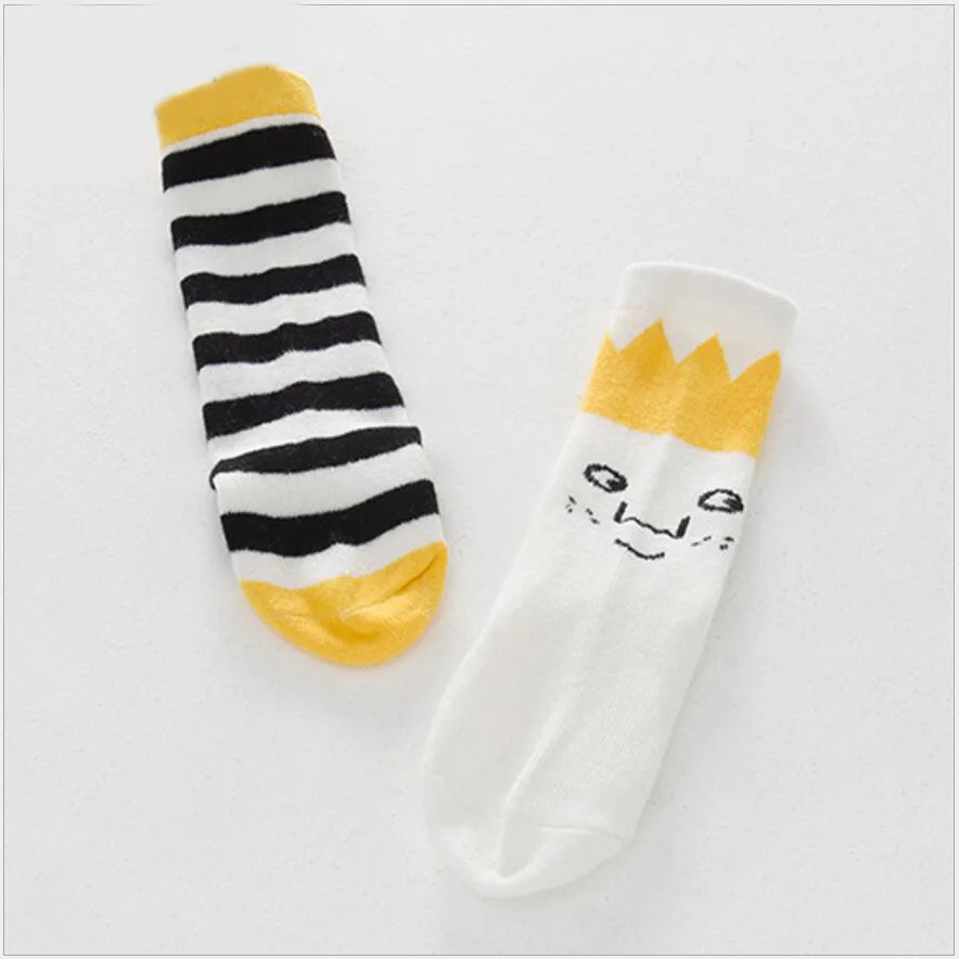 Новинка 2016 года милые мягкие носки для малышей хлопковые в полоску с короной