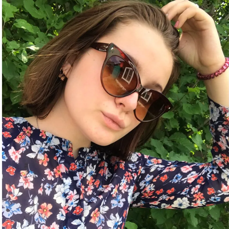 

Rivets Zonnebril Dames Sunglasses for Women Men Cat eye Vintage Retro Sun Glasses Designer Hombre Oculos De Sol Feminino n67