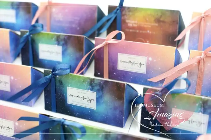 

30Pcs/Lot European Style Starry Sky Wedding Candy Boxes 11.5*6*5cm Favors And Gift Box For Casamento Banquet Decor Tablewares