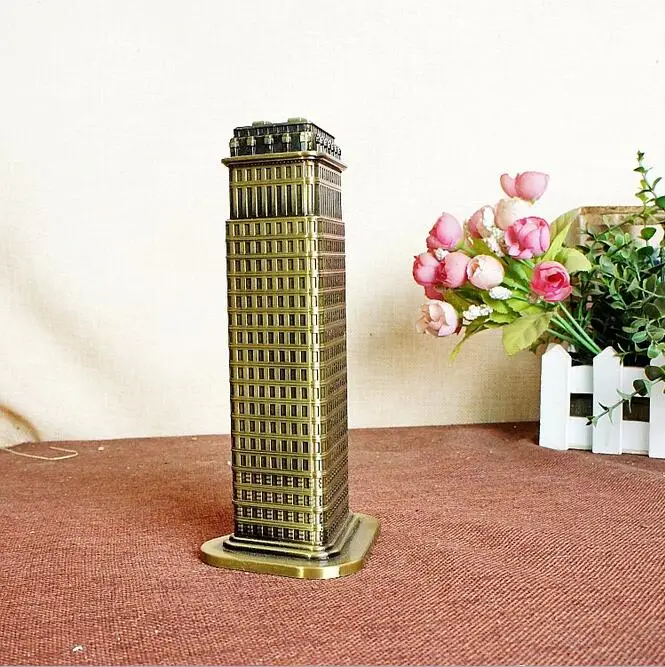 Известная знаковая металлическая модель Нью Йорк Flatiron здание архитектурное