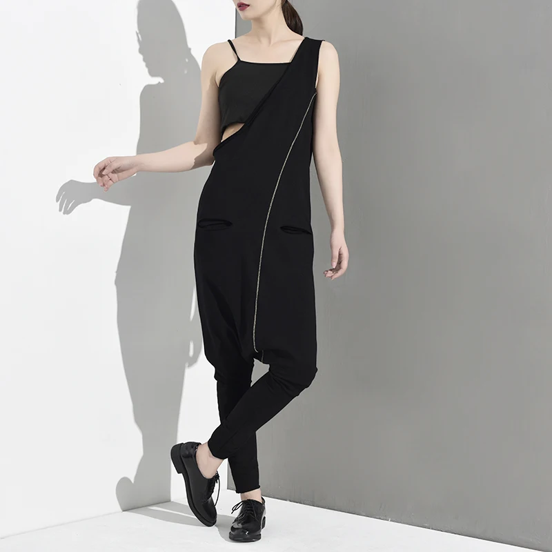 [EAM] New Autumn Winter High Waist Ling Split Joint One Shulder Loose Long Pants Women Jumpsuit Fashion Tide LA9150