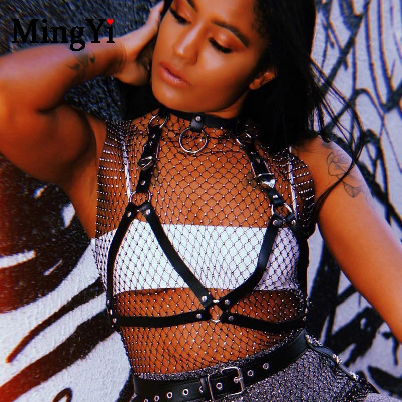 Кожаный бюстгальтер на бретельках нижнее белье боди-пояс в стиле панк облегающий