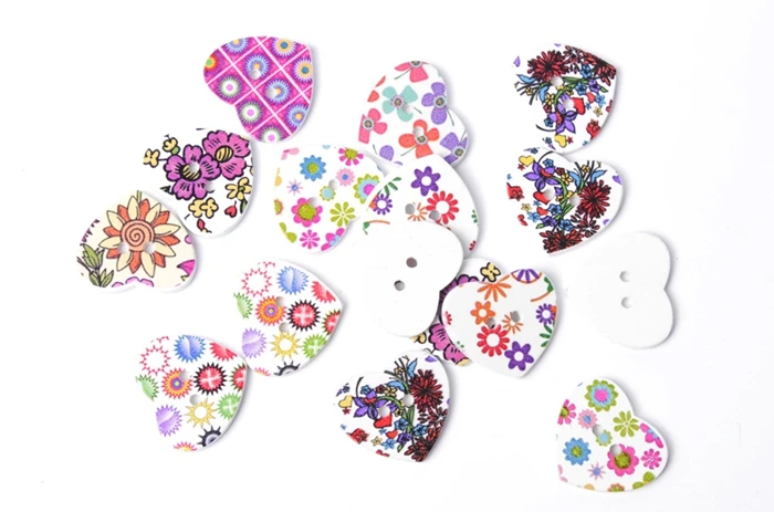 

60 шт Разноцветные деревянные бусины с пуговицами в форме сердца #24919