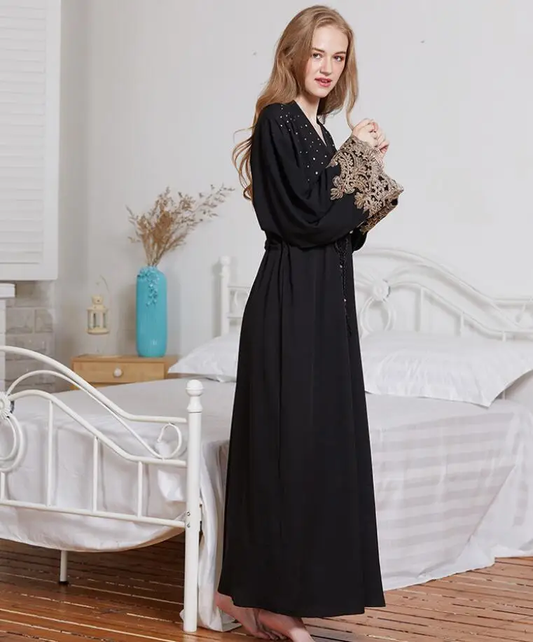 2018 Elegant Women's Embroidery bat Sleeve Muslim Dress fashion Lace Drilling Islamic Clothing Hijab Abaya a1054 | Тематическая