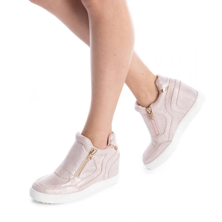 XTI-BOOTS женские замшевые металлик телесного цвета |