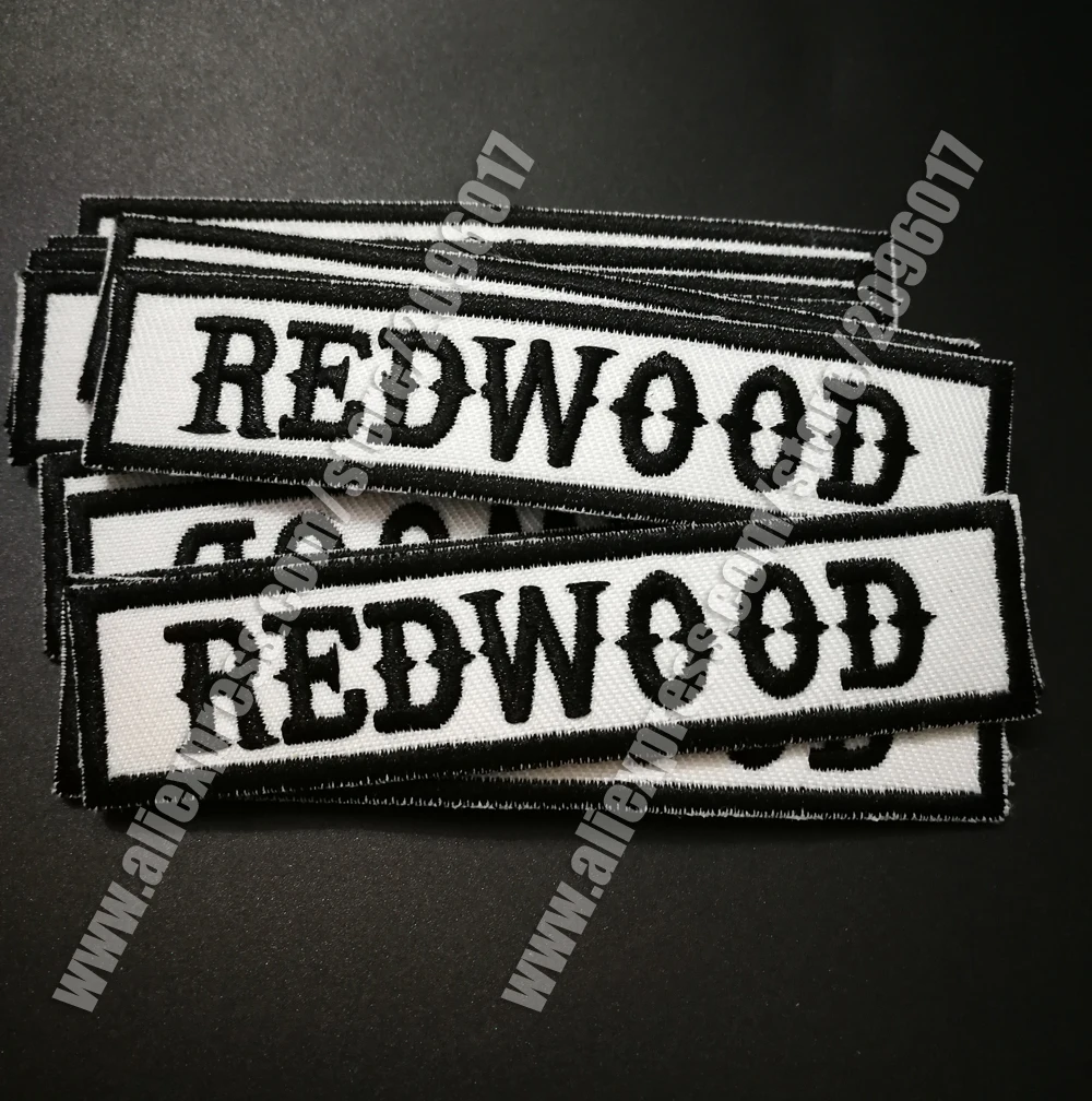 Черные индивидуальные нашивки с изображением сынов красного дерева значки