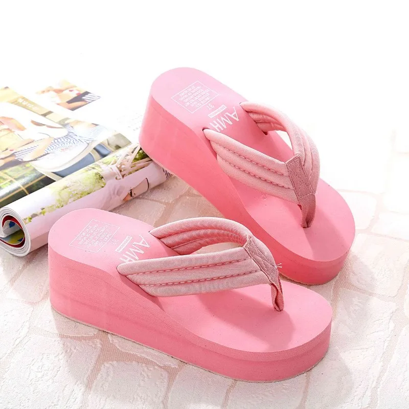 Шлепанцы на каблуке с открытым носком Женские шлепанцы платформе летние