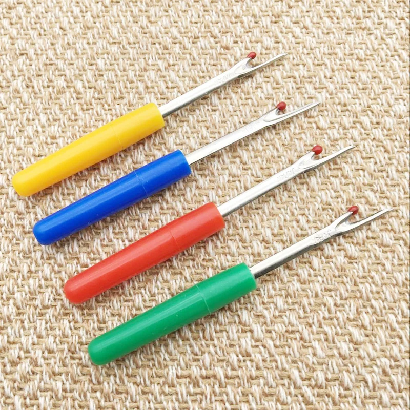 щипцы для снятия реле авто. организация для шлифовка. инструменты для сервисного центра авто. сломанный инструмент.