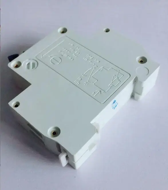 DZ30-32 AC230V 4500A 1P + N бытовой DPN миниатюрный выключатель защиты воздуха swit 10A 16A 20A 25A 32A |