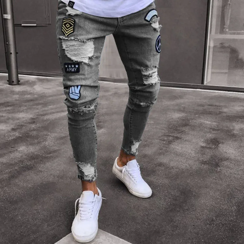 

2022 new fashion men's jeans men's fashion knee hole badge feet pants explosion models denim slim trousers W512