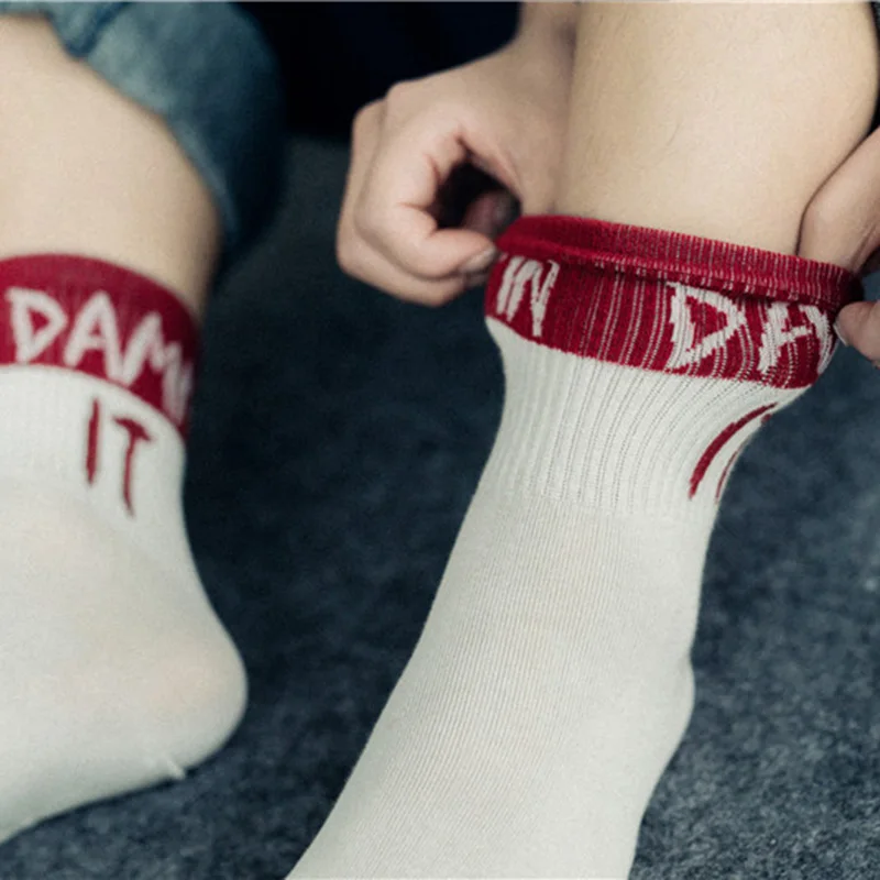 Женские теплые носки зимние короткие цветные лоскутные с полосками и буквенным