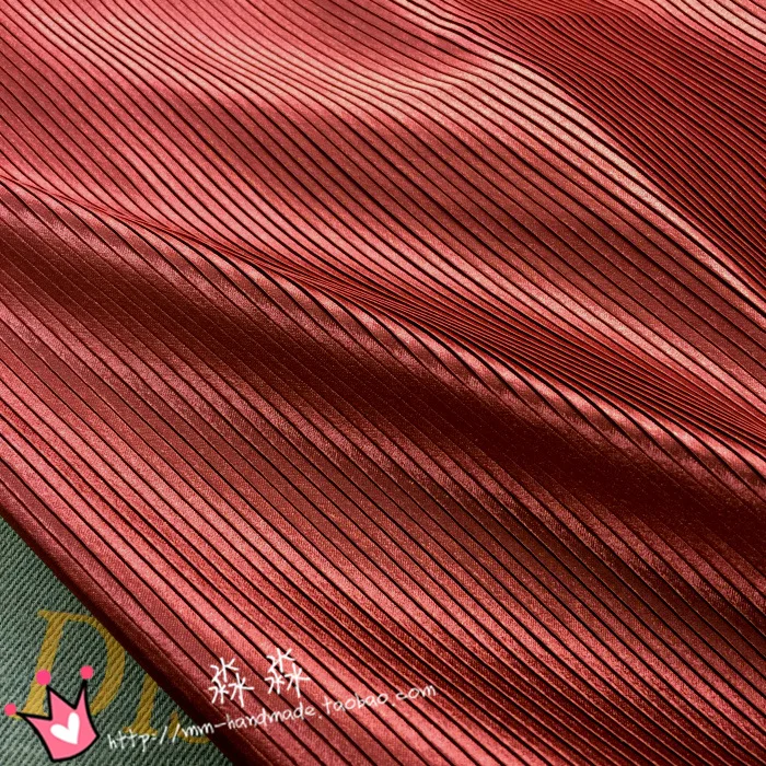 1psc The new dress cloth brick red Pinstripe accordion pleated silk satin crushed electro-optic skirt fabric(pleated 0.5m)