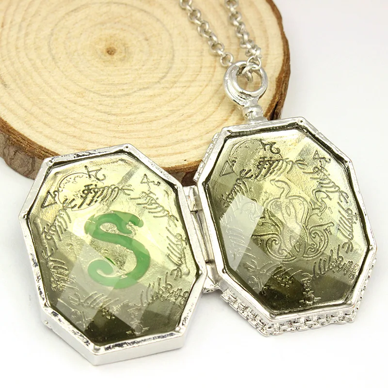 Лидер продаж Слизерин Хоркрукс медальон Цепочки и ожерелья Простой Змея узор