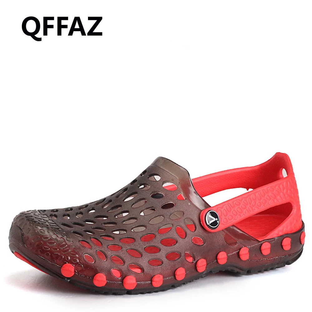 Сандалии QFFAZ hommes en ete Man Модные дышащие сандалии на плоской подошве для пляжа
