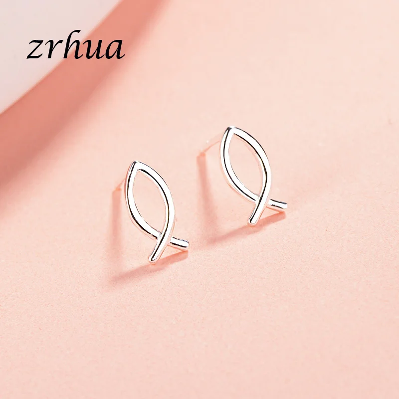 Женские серьги гвоздики в виде рыбок серебристого цвета|Серьги-гвоздики| |