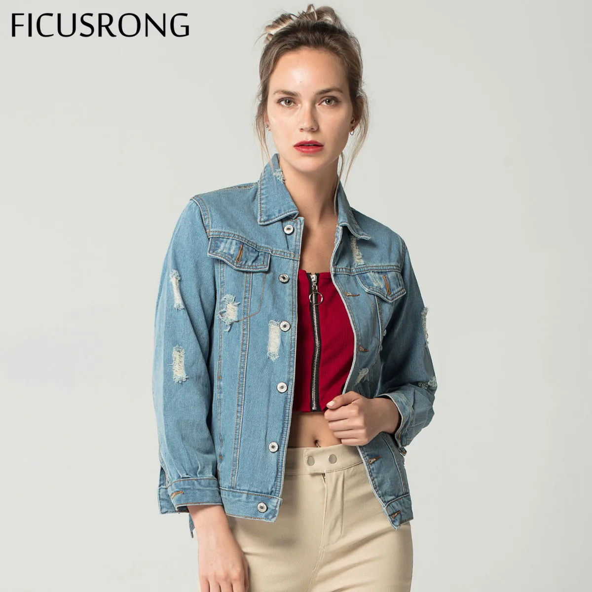 Женская джинсовая куртка с дырками винтажная потертостями базовое джинсовое