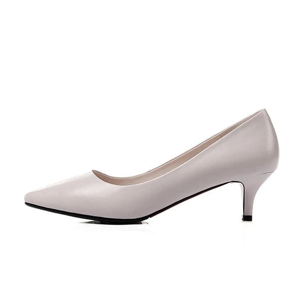 Off-white SOPHITINA/Новинка года; весенние классические туфли-лодочки из натуральной кожи с острым носком; женские Вечерние и свадебные туфли с закрытым носком; туфли-лодочки для зрелых женщин; SO77 - Цвет: Off-white