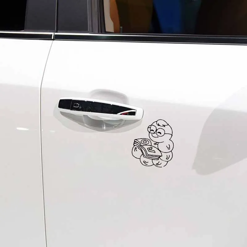 

YJZT 15.2CM*17.9CM Cute Reading Bug Handsome Vinyl Decal Fuuny Car Sticker Black/Silver C19-0669