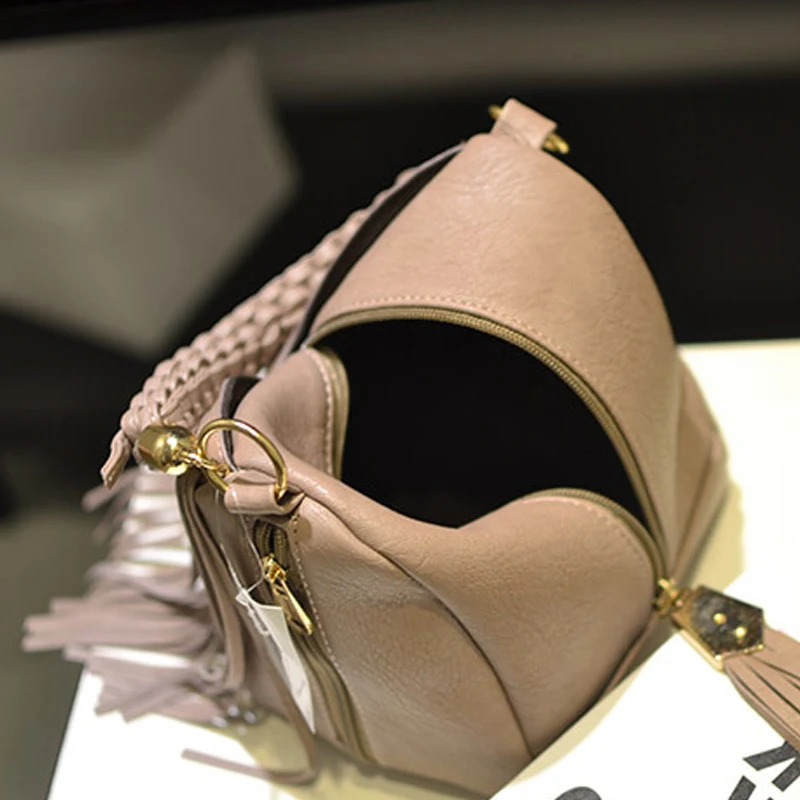 2018 известных брендов кисточкой Для женщин Курьерские сумки Повседневное Tote