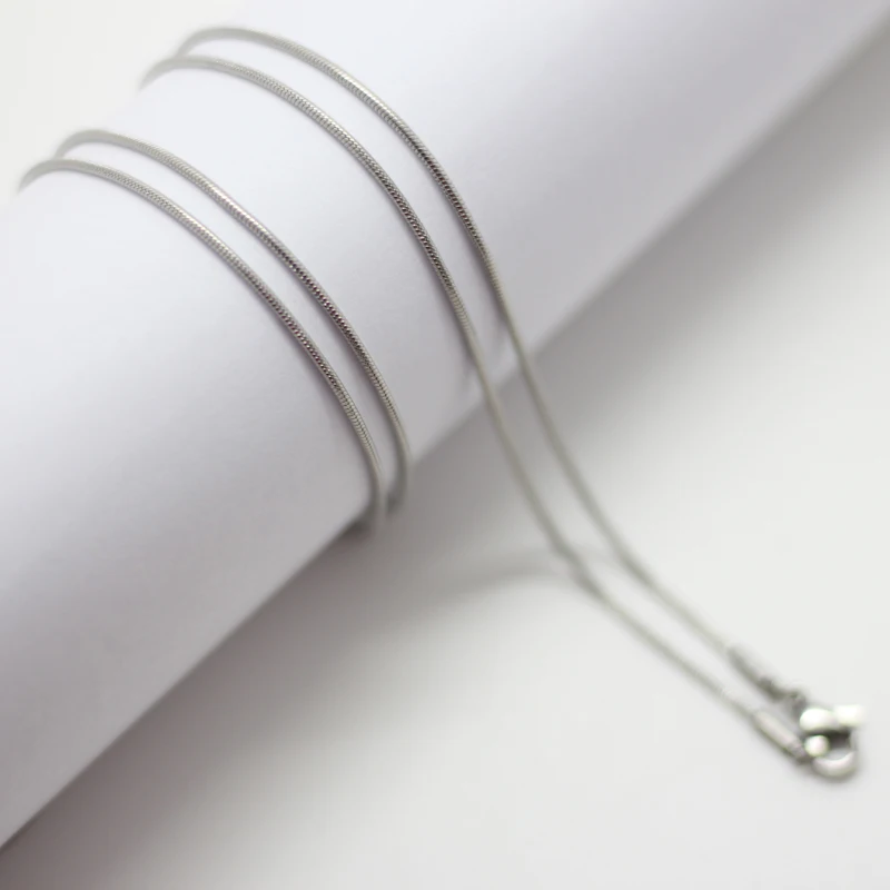 

10pcs/lot 2016 HOT Silver 60cm Stainless Steel 1.2mm Snake Chain For Essential Oil Diffuser Perfume Locket